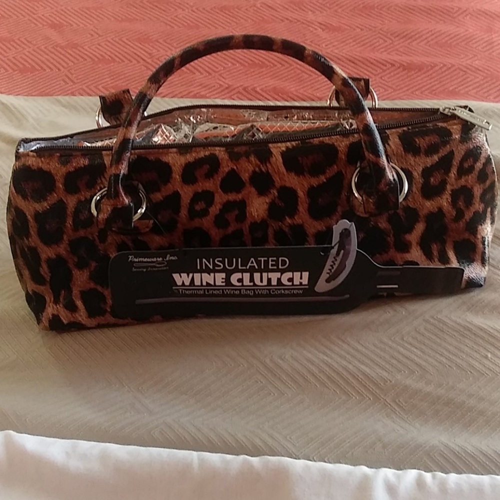 Insulated wine clutch
